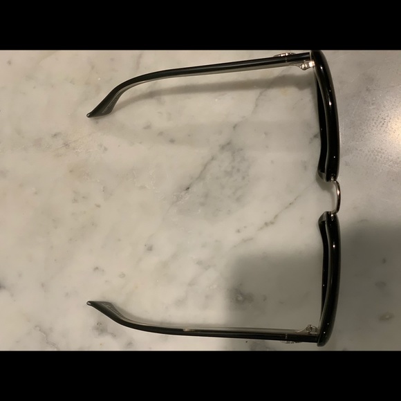 Gucci Sunglasses - Picture 6 of 6